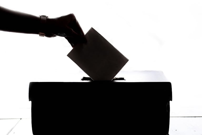 Poll Finds Farage Outperforms Starmer Across the Board—Except in One Key Area