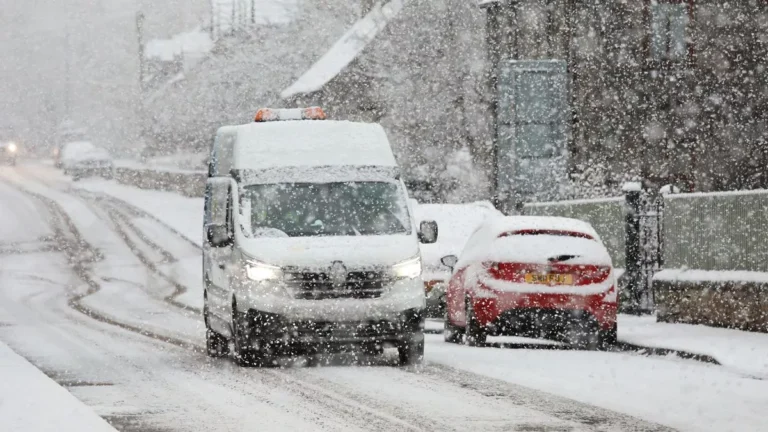Snow Alert: UK Braces for 21-Hour Snowstorm Mid-December