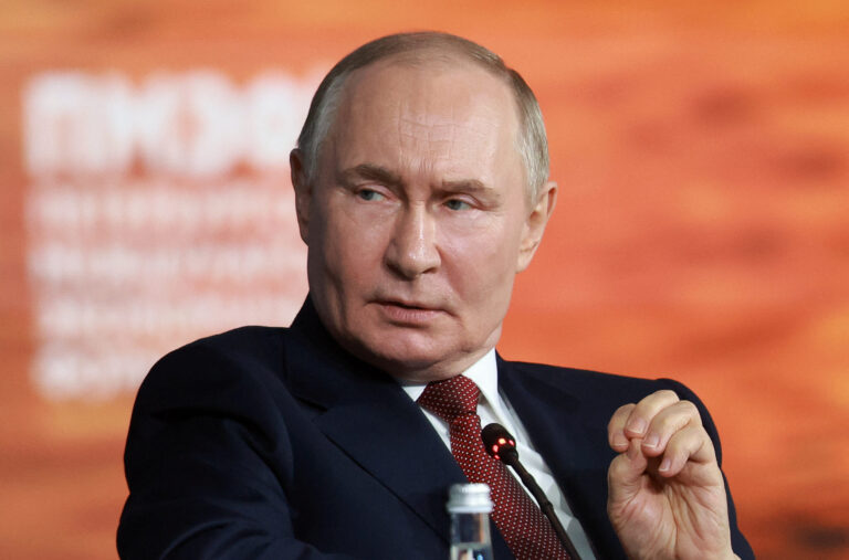 More Than 10,000 Russian Troops Taken Prisoner in Ukraine, Kyiv Reports